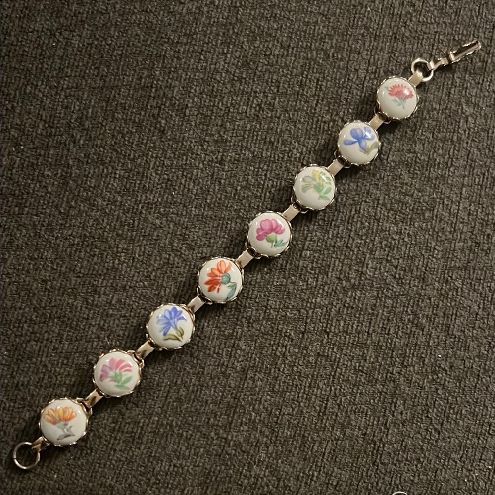 Floral Ceramic Bracelet with Gold Details